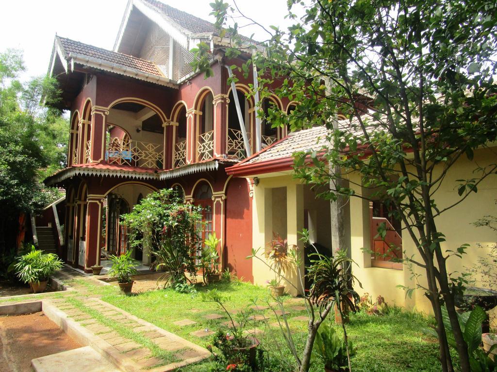 Hotel Shalini Анурадхапура Экстерьер фото